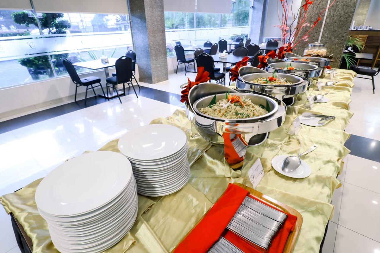 Saka Hotel Medan Sunggal Esterno foto