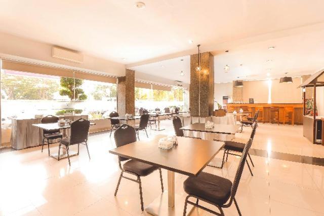 Saka Hotel Medan Sunggal Esterno foto