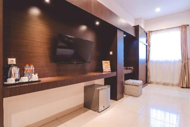 Saka Hotel Medan Sunggal Esterno foto
