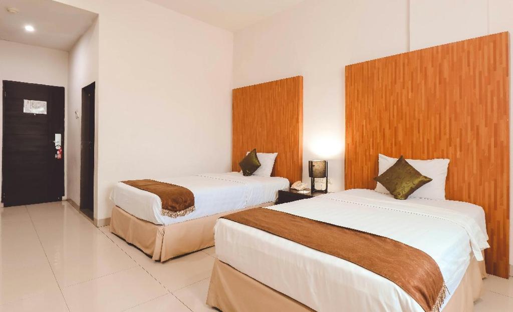 Saka Hotel Medan Sunggal Esterno foto